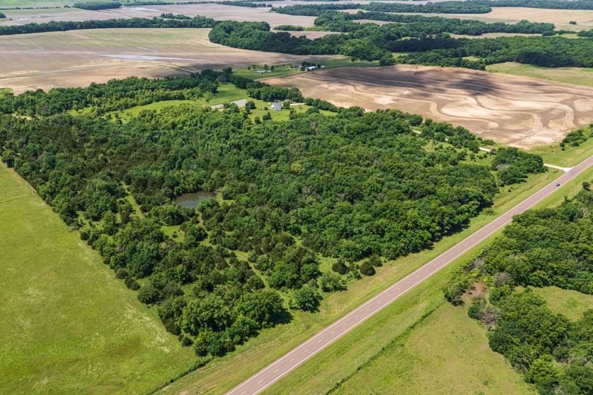 Escape to your own private piece of Kansas wilderness with this - photo 4