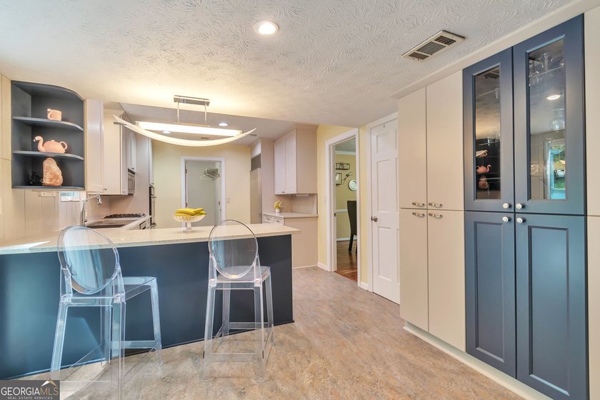 This updated two level home is well maintained in a quiet close - photo 14