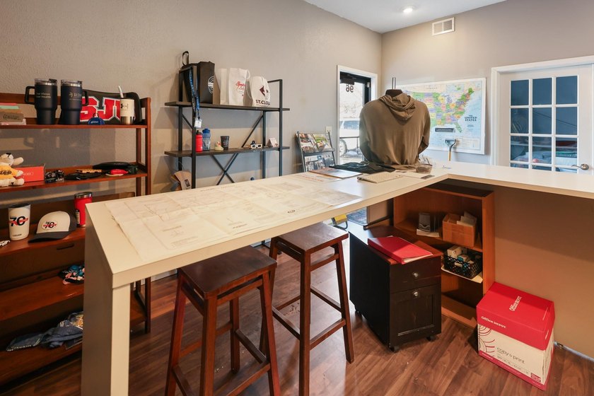 Investment opportunity consists of 4,500 square foot - photo 19