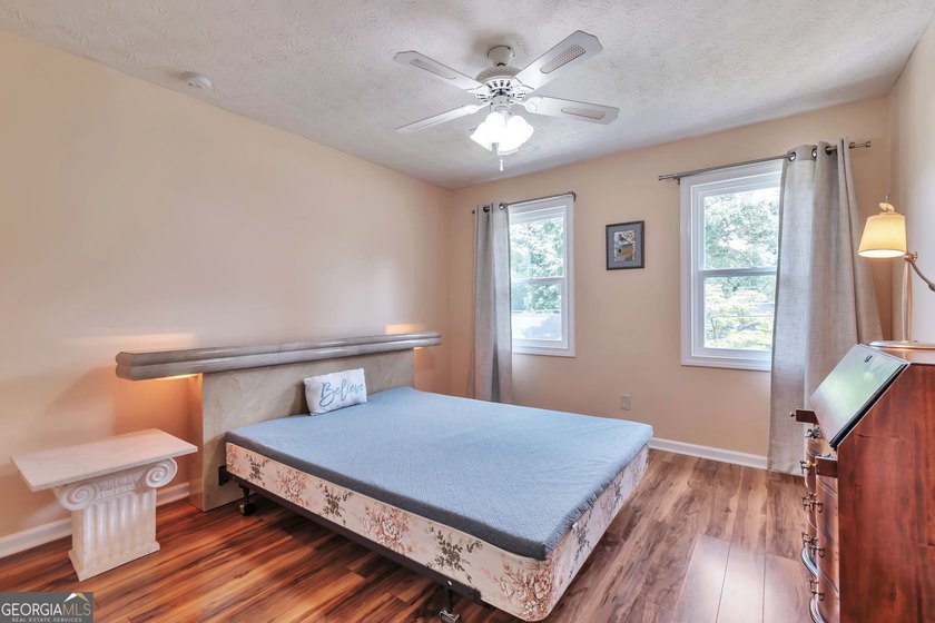 This updated two level home is well maintained in a quiet close - photo 22