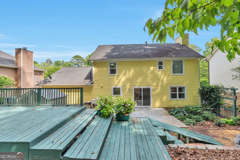 This updated two level home is well maintained in a quiet close - photo 25