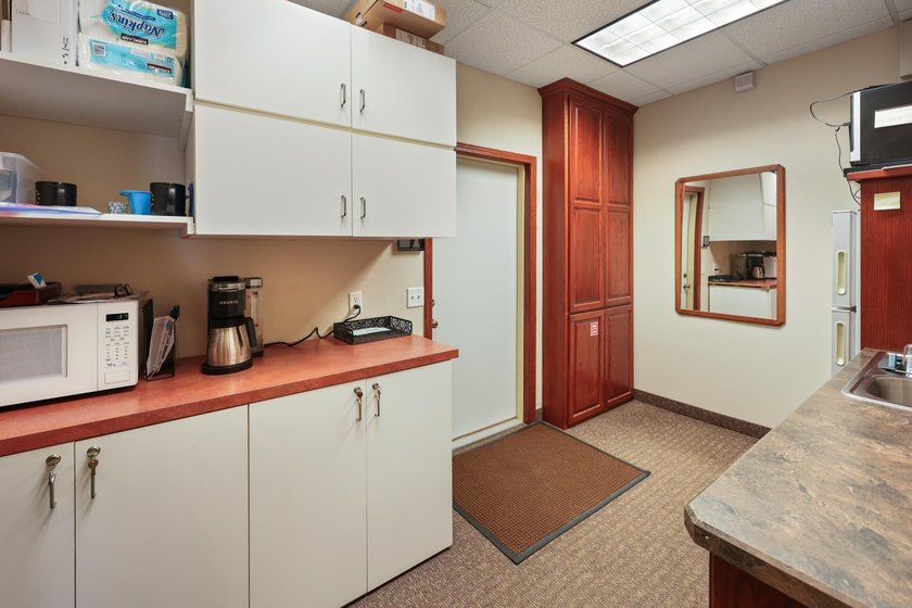 Investment opportunity consists of 4,500 square foot - photo 44