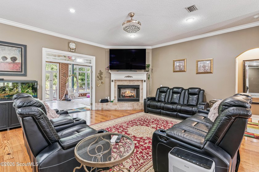 Welcome to Serenoa Cove! This beautiful four-bedroom - photo 10
