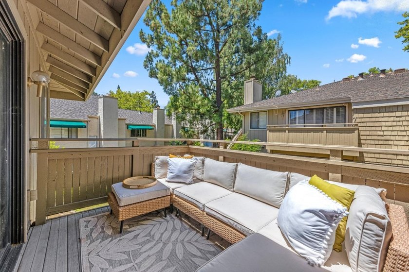 Welcome to this beautifully updated 2-bedroom, 2-bath - photo 20