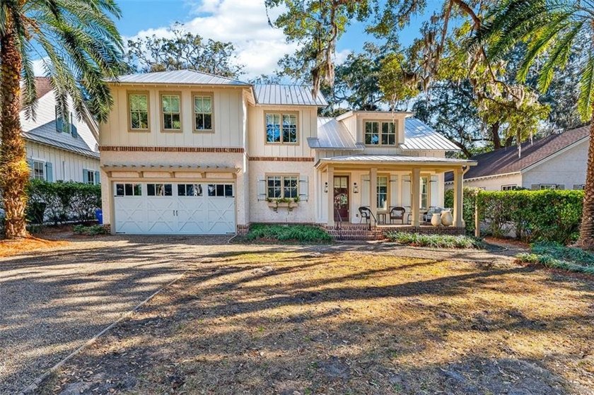 Nestled in the neighborhood of Village Oaks, this beautifully - photo 2