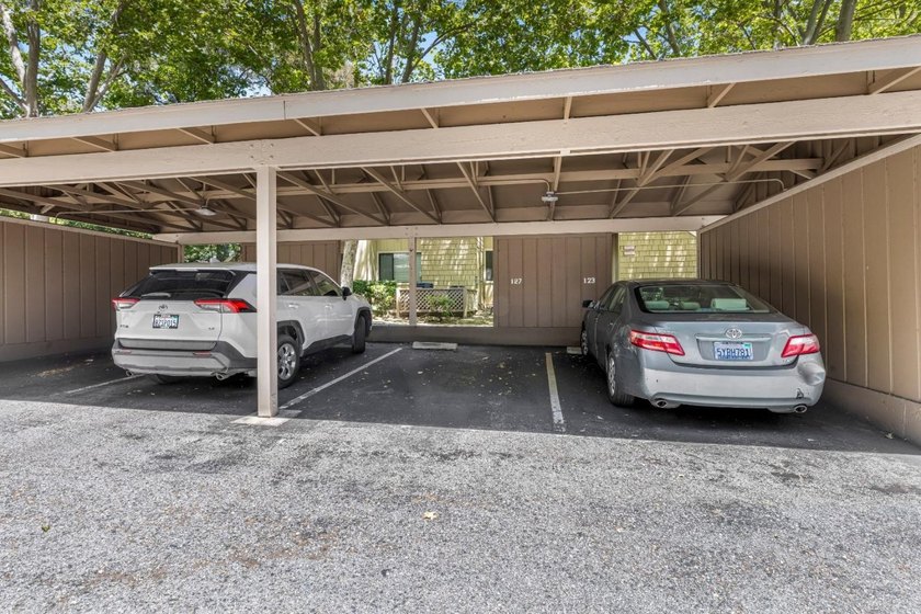 Welcome to this beautifully updated 2-bedroom, 2-bath - photo 32