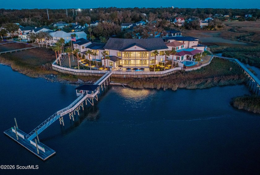 Welcome to 316 Yacht Club, one of the most extraordinary - photo 2