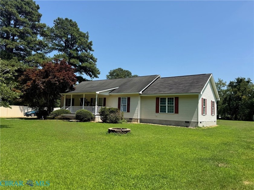 Welcome to 128 Dawson Avenue in the heart of White Stone! This - photo 3