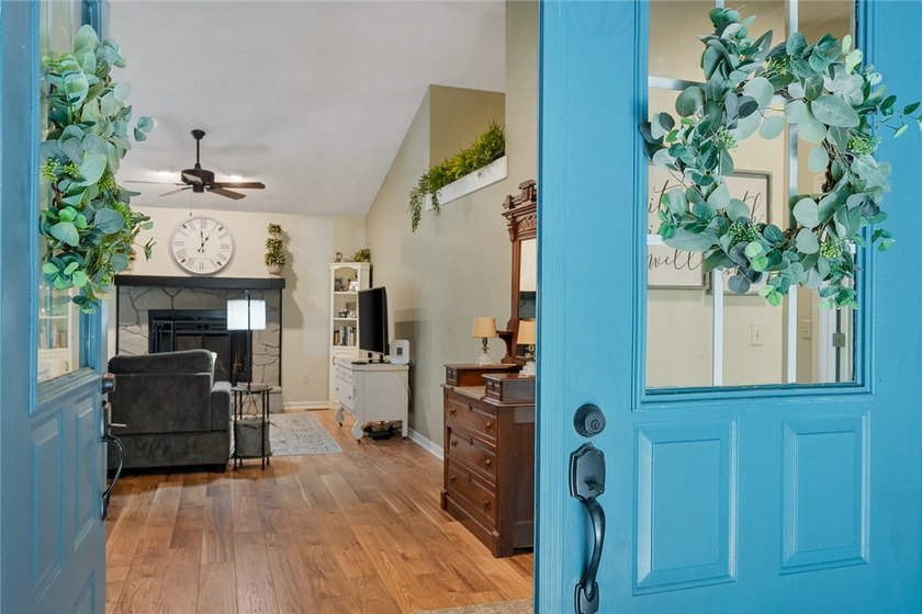 Nestled within the gated golf and lake community of Keowee Key - photo 3