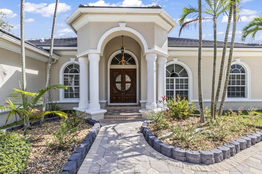 Welcome to this beautiful home located in the heart of - photo 7