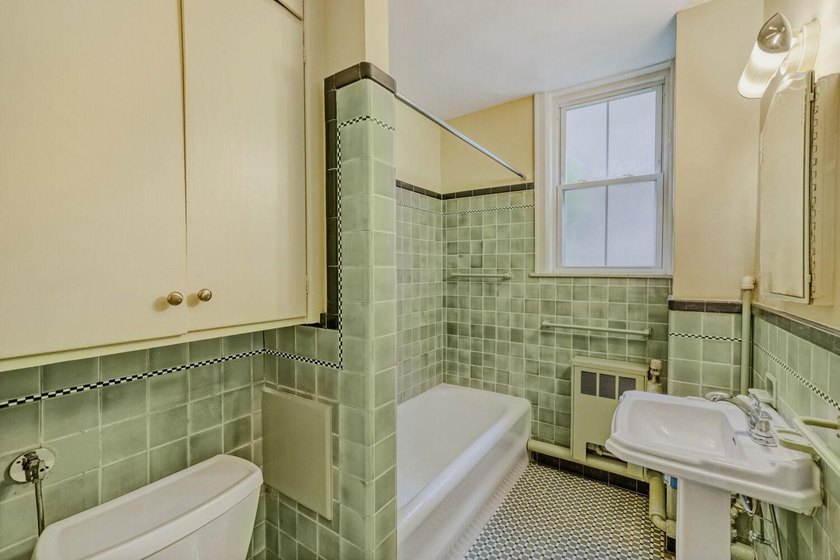 ELEGANT AND SECURE ART DECO BLDG.LARGE CO-OP UNIT HAS HARDWOOD - photo 21