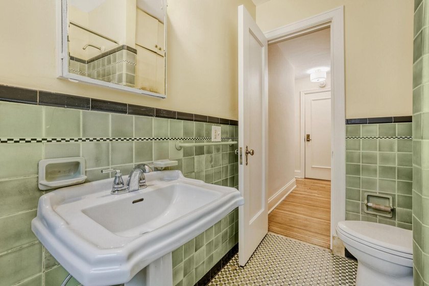 ELEGANT AND SECURE ART DECO BLDG.LARGE CO-OP UNIT HAS HARDWOOD - photo 22