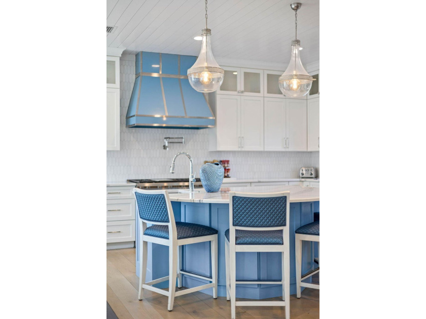 Rarely available on WaterColor's Beach Lane, this home offers an - photo 7