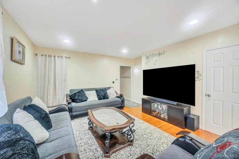 Welcome to your next East New York gem! This fully attached home - photo 11