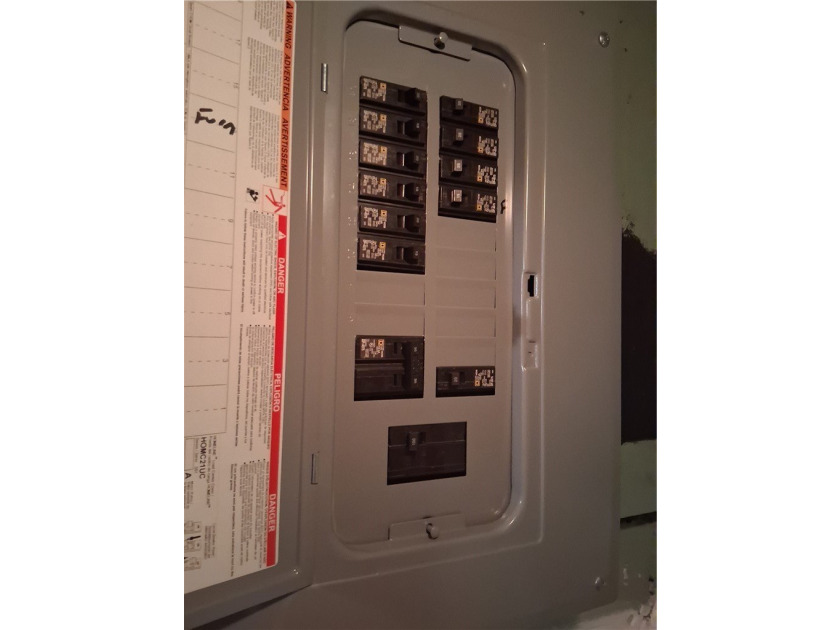 Welcome to 586 Thurston Avenue, Rochester, NY 14619, a spacious - photo 12