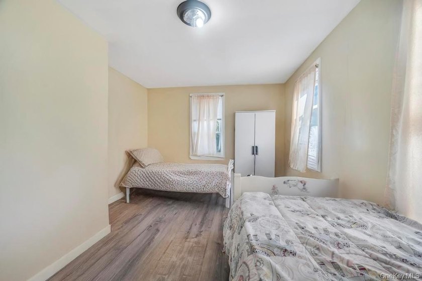 Welcome to your next East New York gem! This fully attached home - photo 13