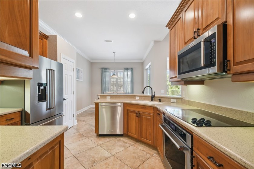 Welcome to 5742 Calmar Breeze Lane, a beautifully maintained - photo 15