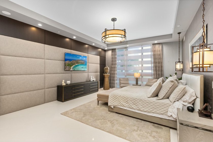 One Thousand Ocean Residence 208 is an exceptional contemporary - photo 16