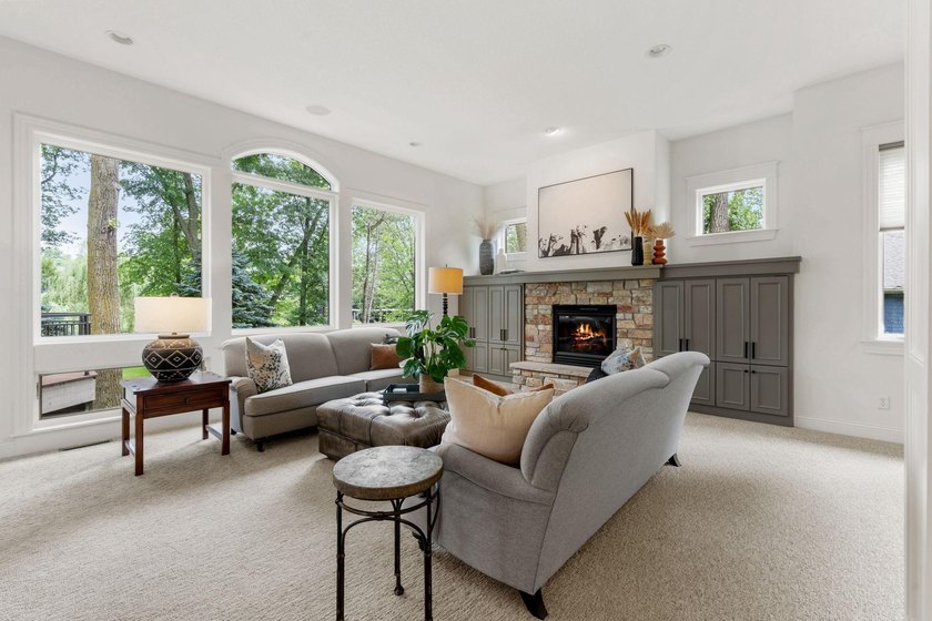 Welcome to 710 Shadyview Lane. Built by Pillar Homes, this - photo 6