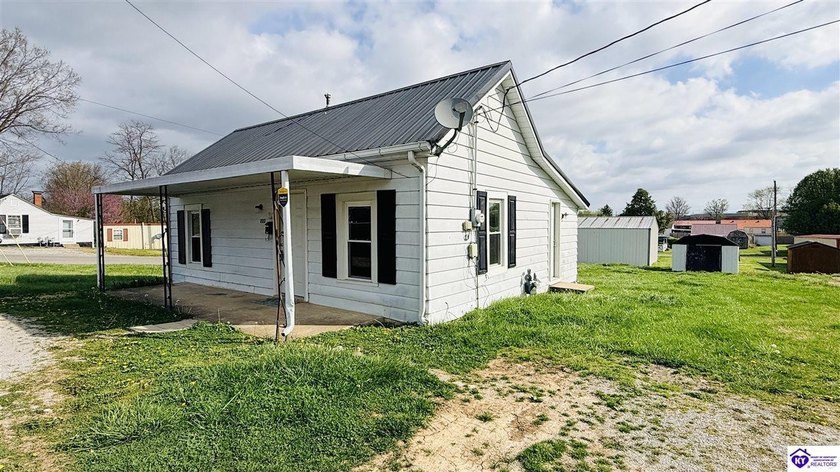 Charming and move-in ready, this 728 sq ft home is conveniently - photo 7