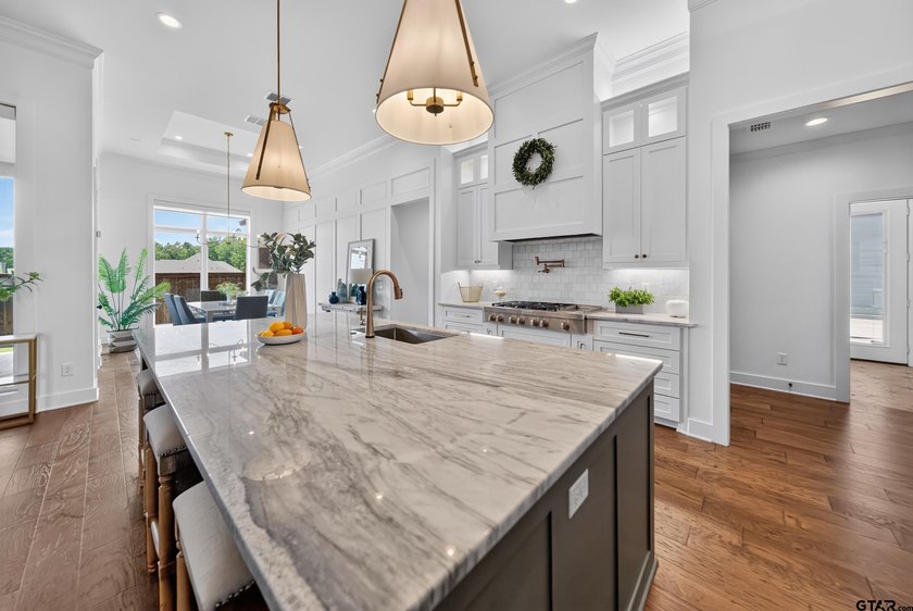 Tucked away within Maple Leaf off Legacy Bend sits a luxurious - photo 11