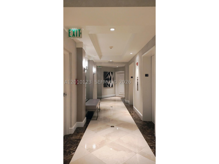 LUXURY FULL SERVICE COMMUNITY IN AVENTURA. 2 BEDROOMS AND 2 1/2 - photo 11