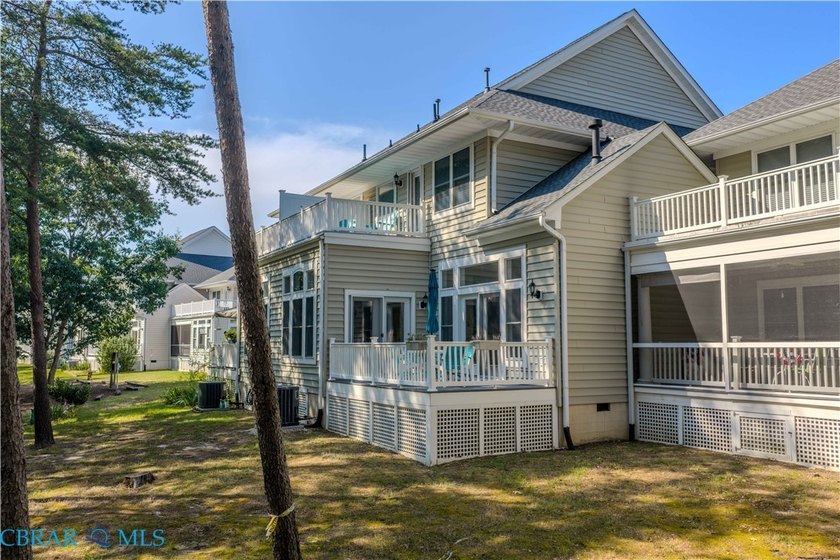 this waterfront condo has one of the best views in Chesapeake - photo 2