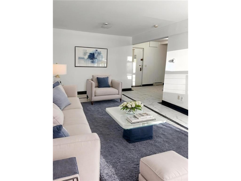 A large 1 bedroom condominium,775 square.ft., right next to - photo 3