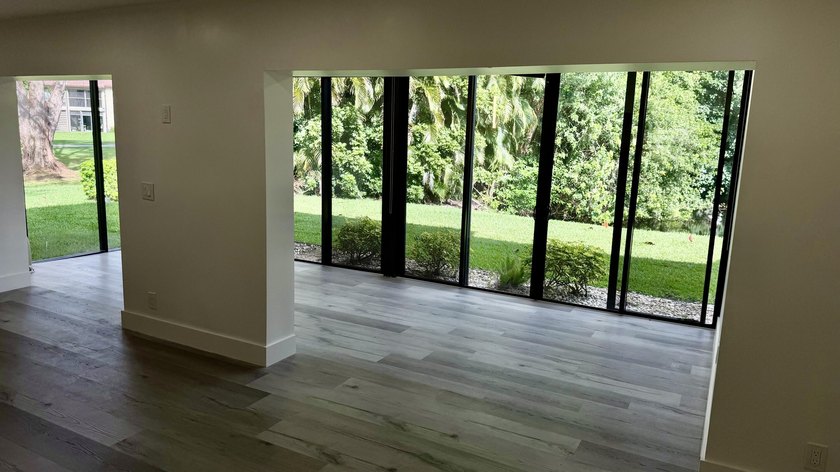 Exceptional &amp; Rarely Available Ground-Floor Corner Residence - photo 27