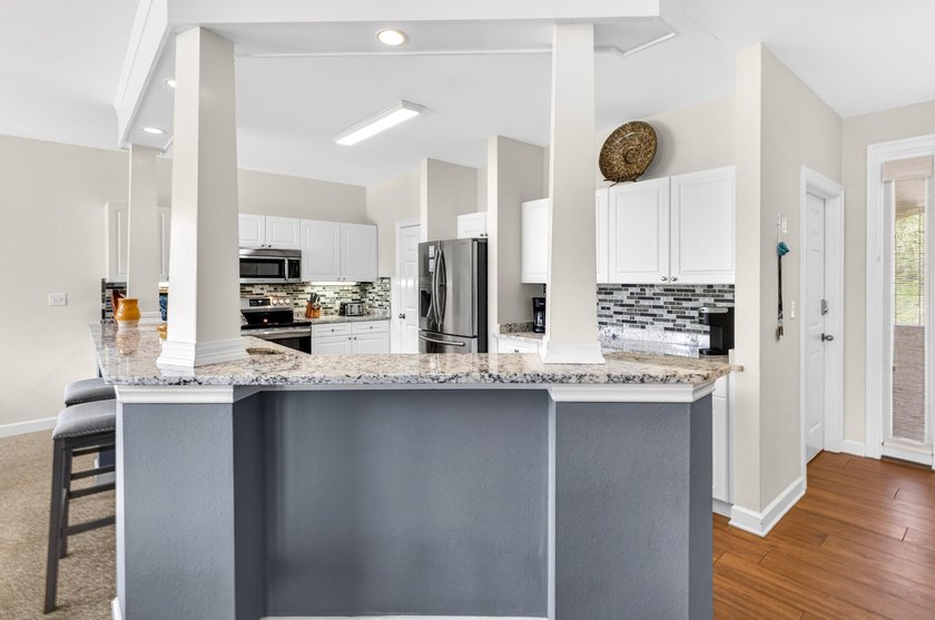 Beautifully updated and offered fully furnished, this spacious - photo 10