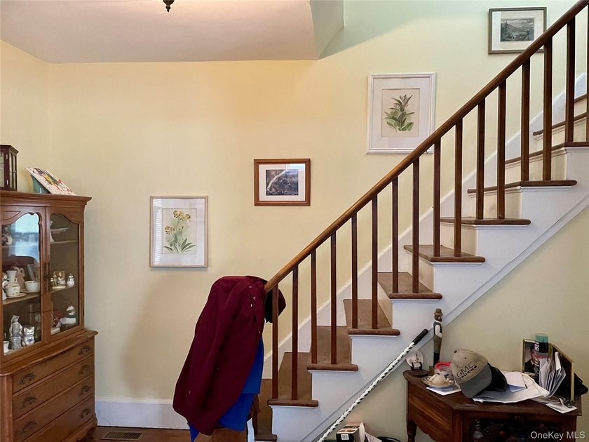 Beautiful home ready for showing - photo 10