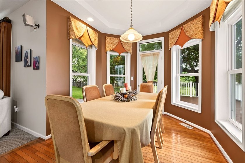 WELCOME TO YOUR FOREVER HOME! DISCOVER THE PERFECT BLEND OF - photo 11