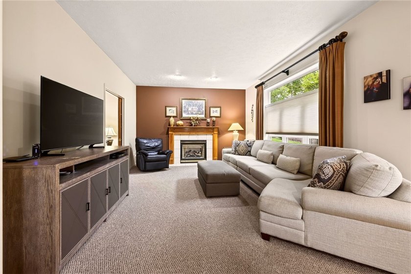 WELCOME TO YOUR FOREVER HOME! DISCOVER THE PERFECT BLEND OF - photo 13