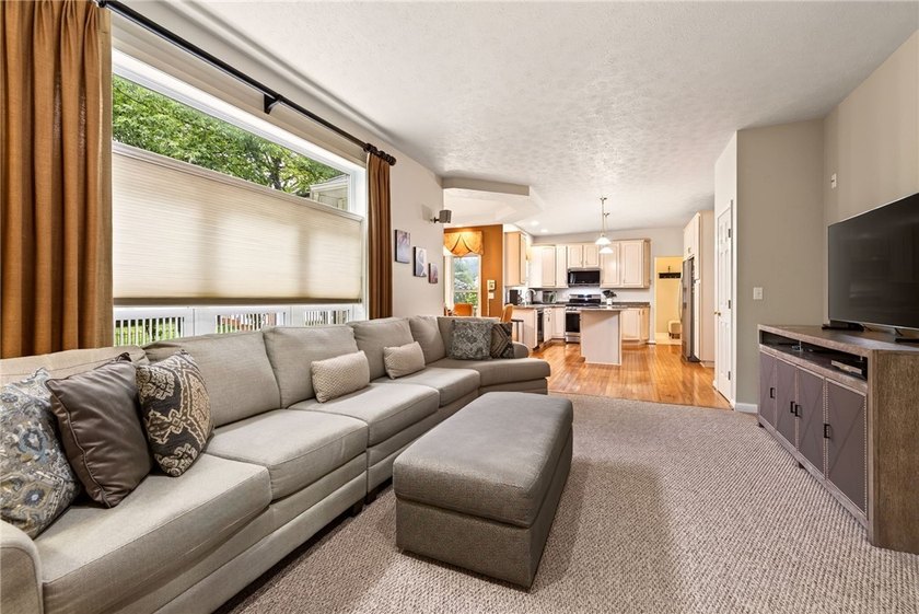 WELCOME TO YOUR FOREVER HOME! DISCOVER THE PERFECT BLEND OF - photo 14