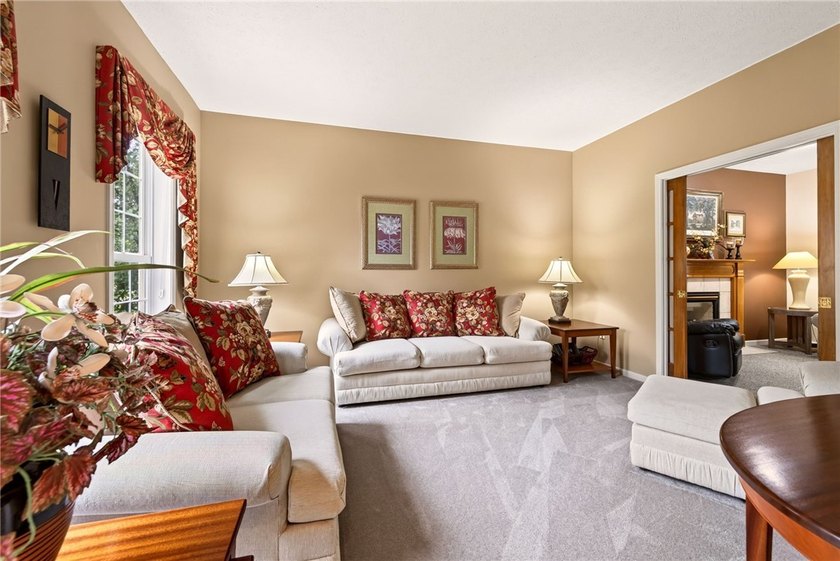 WELCOME TO YOUR FOREVER HOME! DISCOVER THE PERFECT BLEND OF - photo 16