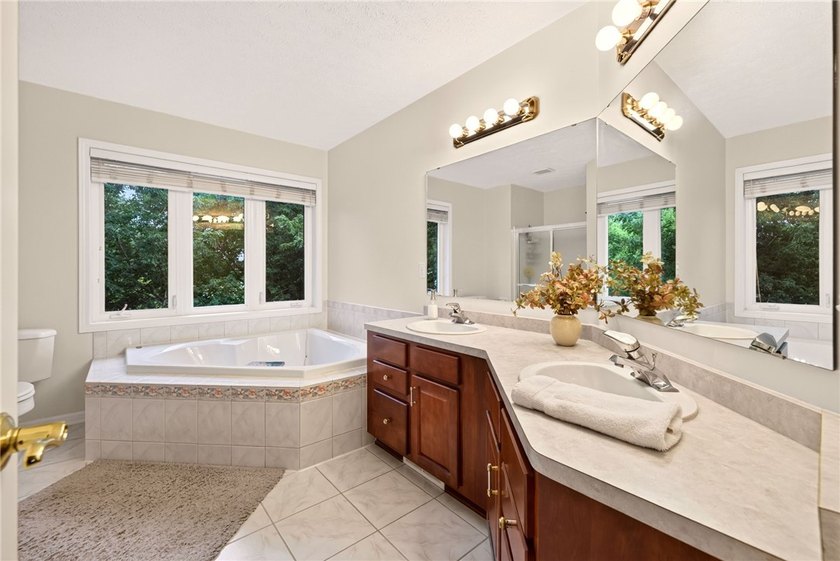WELCOME TO YOUR FOREVER HOME! DISCOVER THE PERFECT BLEND OF - photo 24