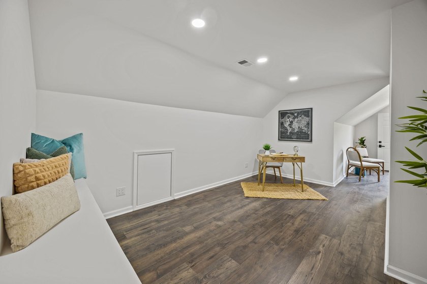 Rare opportunity to own a private, multi-generational estate - photo 49