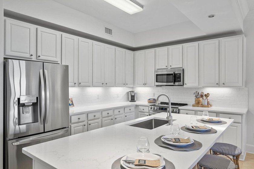 Welcome to one of the most coveted units in Sanctuary at Redfish - photo 4