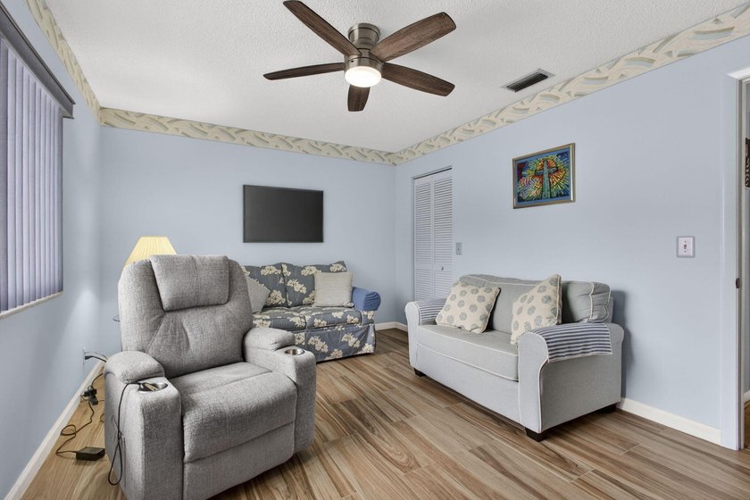 Welcome to The Arbours, a desirable 55+ community offering a - photo 23