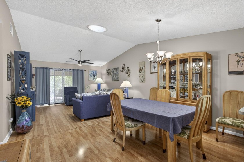 Welcome to The Arbours, a desirable 55+ community offering a - photo 24