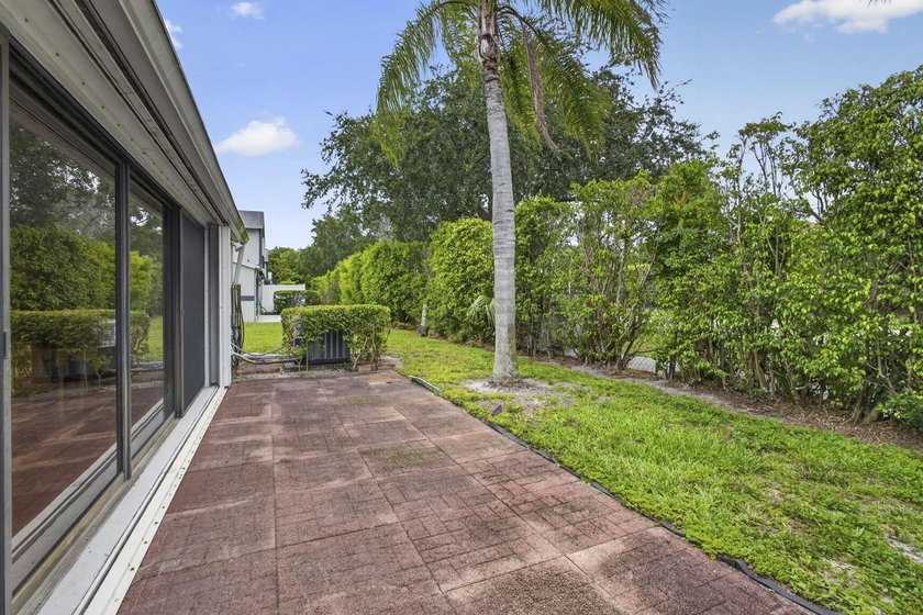 Welcome to The Arbours, a desirable 55+ community offering a - photo 40