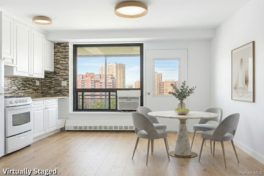 Sun-Splashed High-Floor Retreat: Pristine Studio Co-op in - photo 3