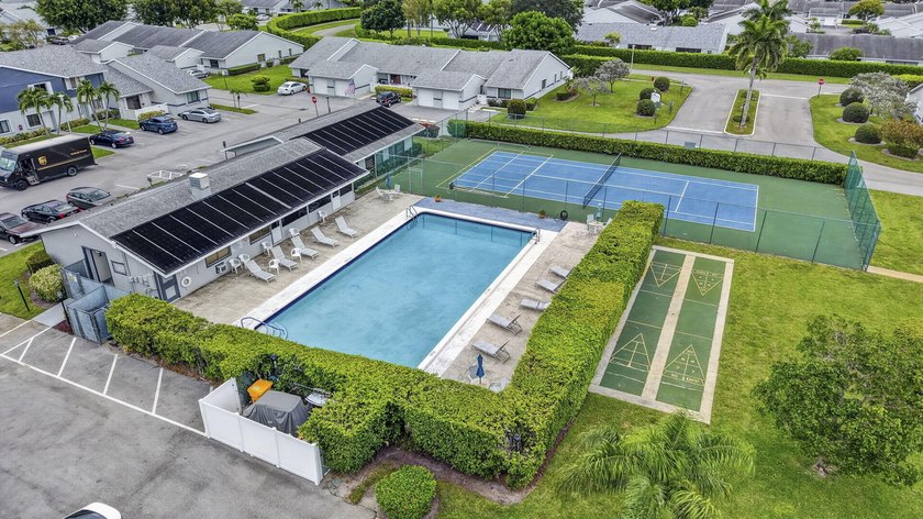 Welcome to The Arbours, a desirable 55+ community offering a - photo 46