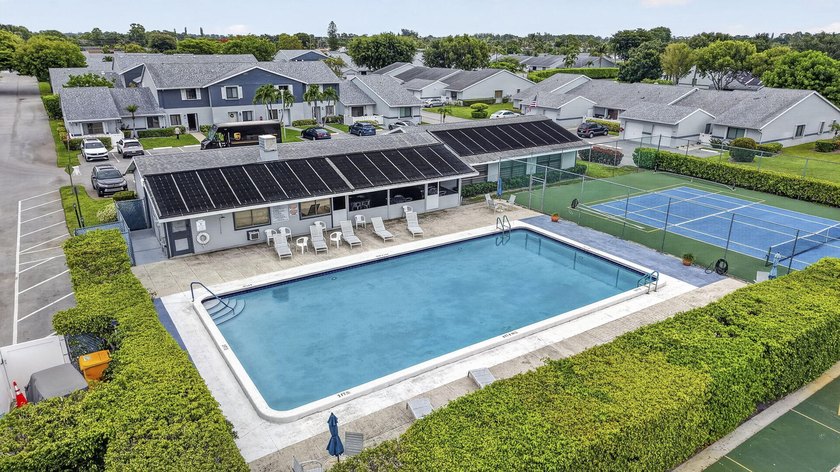 Welcome to The Arbours, a desirable 55+ community offering a - photo 47