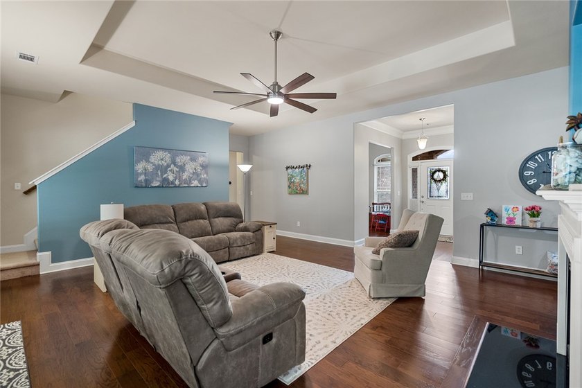 **MOTIVATED SELLERS** ** Brand new carpeting installed on the - photo 10