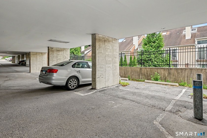 The Best of Downtown Stamford Living! Just renovated!! Enjoy a - photo 17
