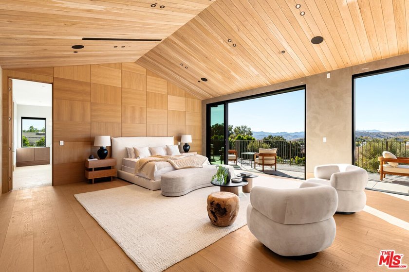 Completed in 2025, this stunning custom estate is sited in the - photo 18