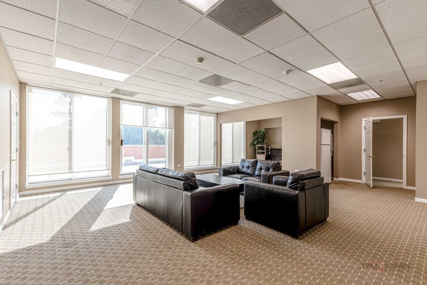 MOVE-IN READY IN ONE MILWAUKEE PLACE | 3 BEDROOMS | 3 FULL BATHS - photo 22