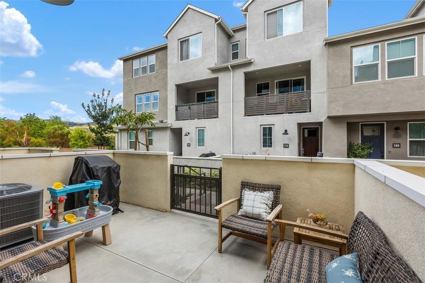 Welcome to this beautiful home in the highly sought after Oasis - photo 2