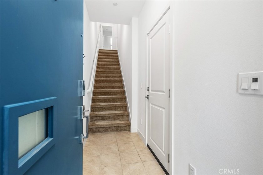 Welcome to this beautiful home in the highly sought after Oasis - photo 4